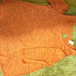 Woman Size L off shoulder quarter sleeve top